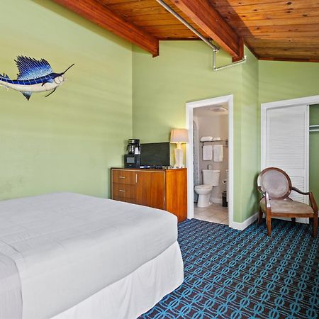 Oceanfront Inn, Inlet View Room, King Bed, #14 Fort Pierce Bagian luar foto